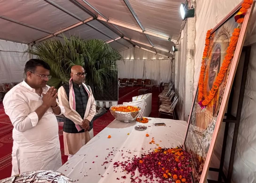 भाजपा प्रदेश प्रवक्ता डॉ. सुरेंद्र सिंह ने हरीश द्विवेदी की माताजी के निधन पर जताई संवेदना