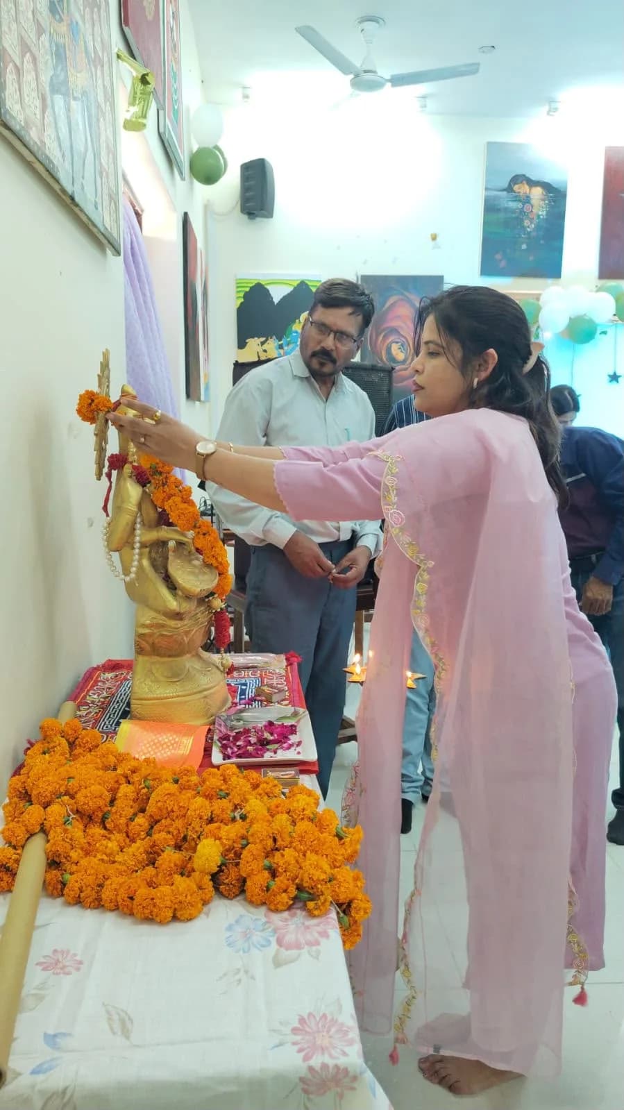 महाराजा गंगा सिंह विश्वविद्यालय के ड्राइंग एवं पेंटिंग विभाग में विद्यार्थियों का विदाई समारोह आयोजित