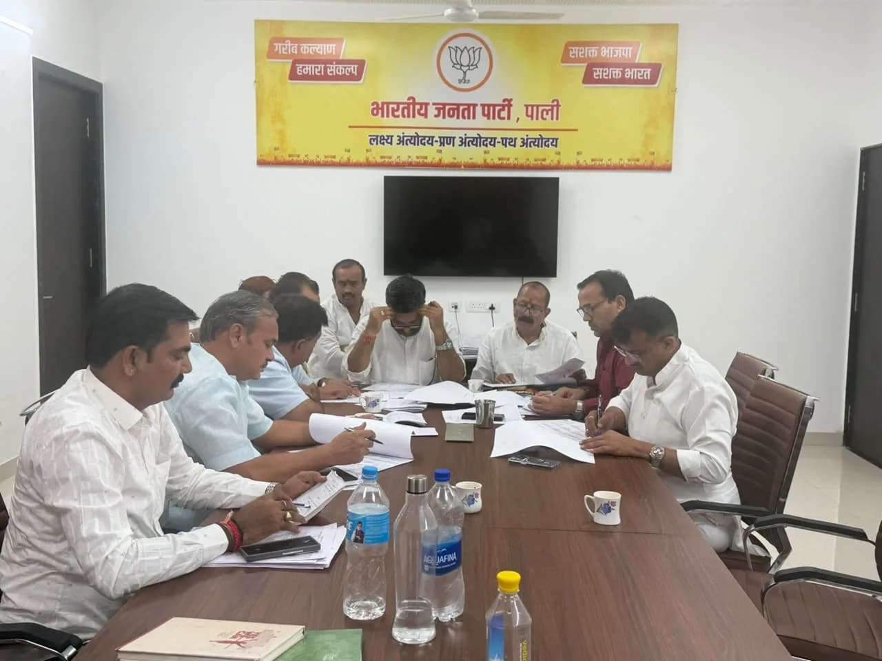 पंचायत राज चुनाव : पाली में सक्रिय हुए भाजपा प्रदेश प्रवक्ता डॉ. सुरेंद्र सिंह, जिला प्रभारी के रूप में संभाली जिम्मेदारी
